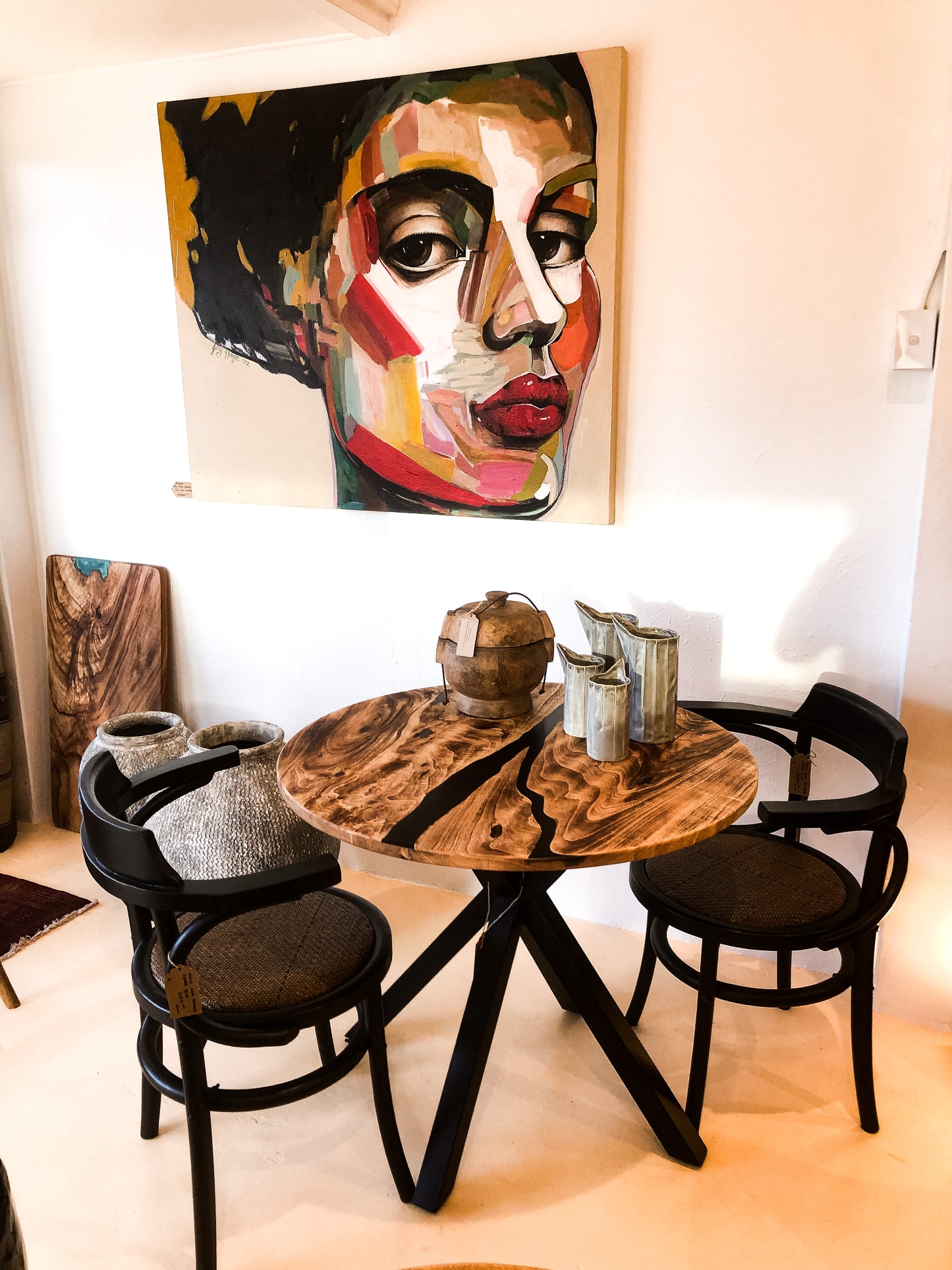 Round table