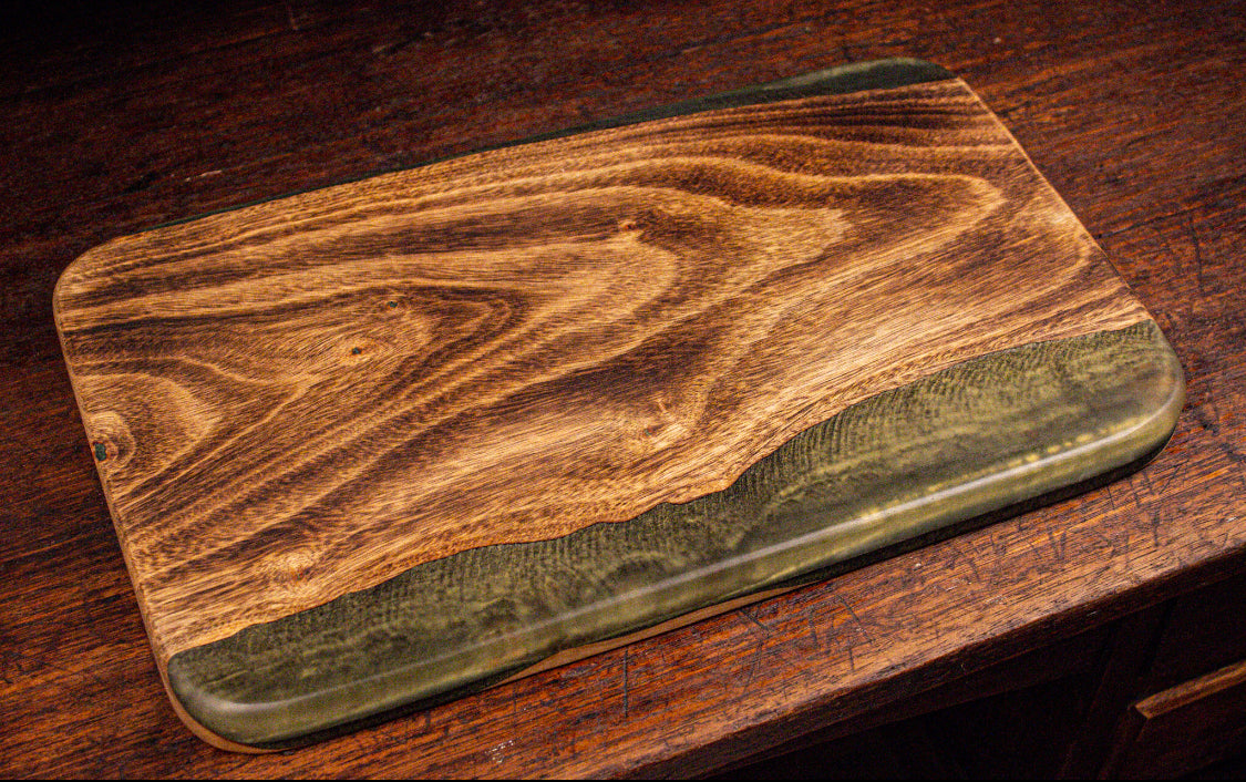 Dark Green Edge 400x240